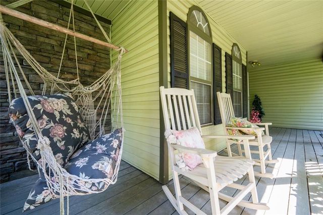 1371 Pickett Bridge Road, Covington, GA 30016