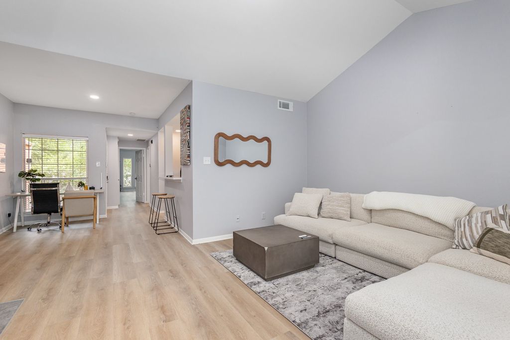 12660 Hillcrest Road 4204, Dallas, TX 75230
