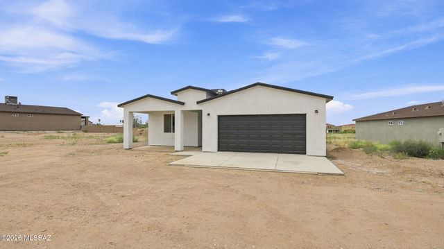130 S Richmond Drive S, Vail, AZ 85641