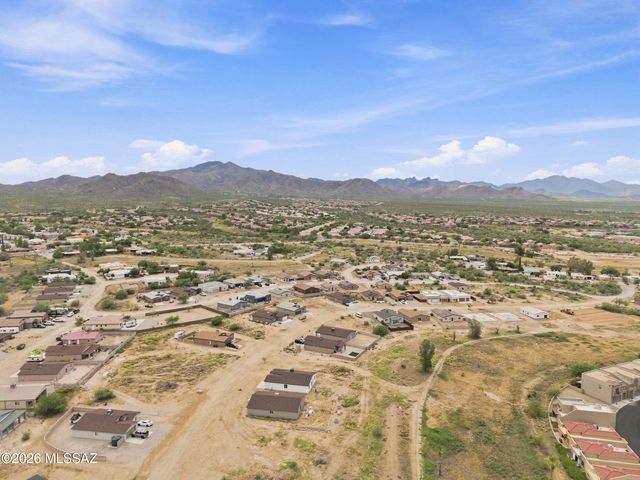 130 S Richmond Drive S, Vail, AZ 85641