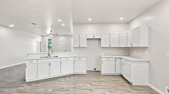 130 S Richmond Drive S, Vail, AZ 85641