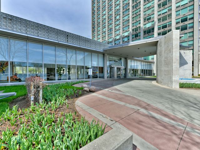 3600 N LAKE SHORE Drive 216, Chicago, IL 60613