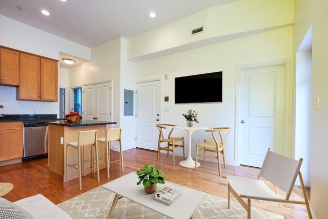 58 E Springfield Street 3, Boston, MA 02118