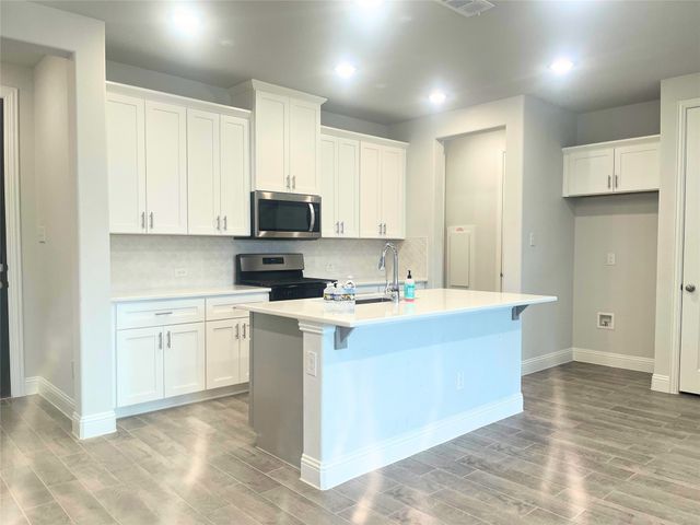 3132 Galveston Street, Plano, TX 75075