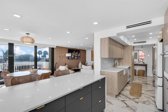 5480 N Ocean Dr B1B, Singer Island, FL 33404