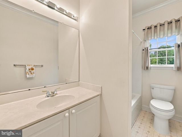 260 FERNBANK DR, Shepherdstown, WV 25443