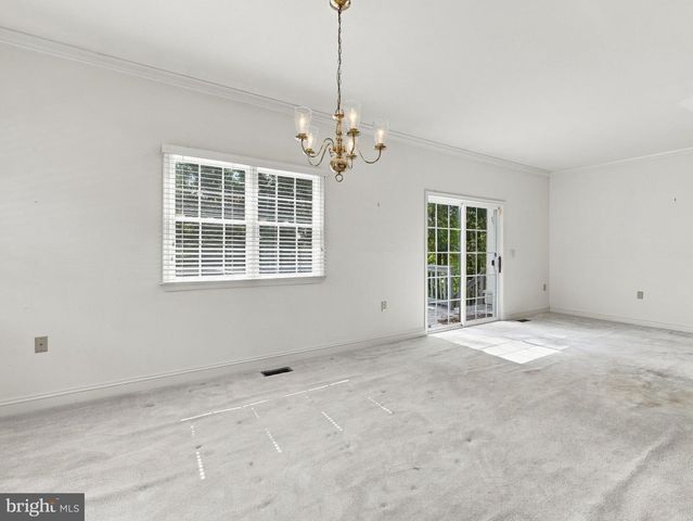 260 FERNBANK DR, Shepherdstown, WV 25443