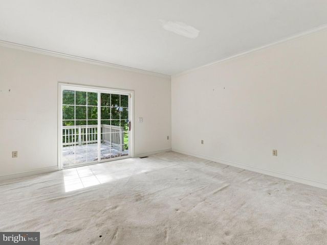 260 FERNBANK DR, Shepherdstown, WV 25443