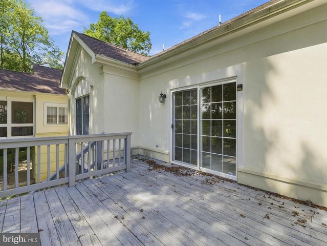 260 FERNBANK DR, Shepherdstown, WV 25443