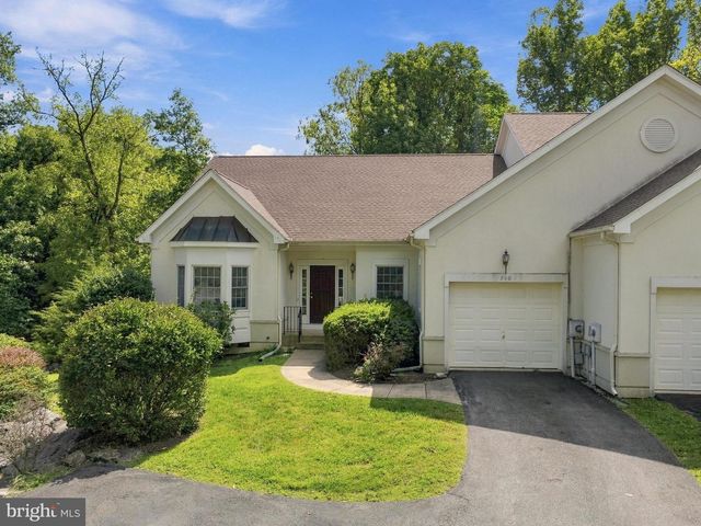 260 FERNBANK DR, Shepherdstown, WV 25443