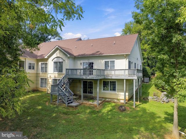 260 FERNBANK DR, Shepherdstown, WV 25443