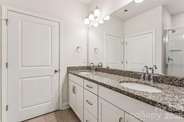 7870 Iron Road, Sherrills Ford, NC 28673