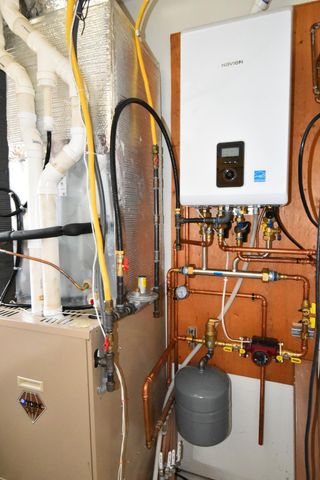 673 Crimson Way, Lake City, MN 55041