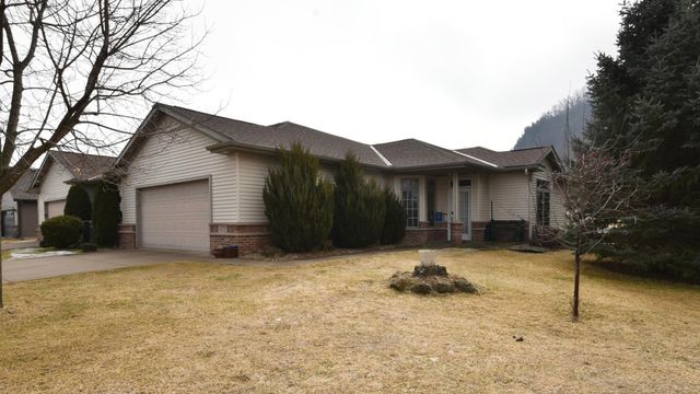 673 Crimson Way, Lake City, MN 55041