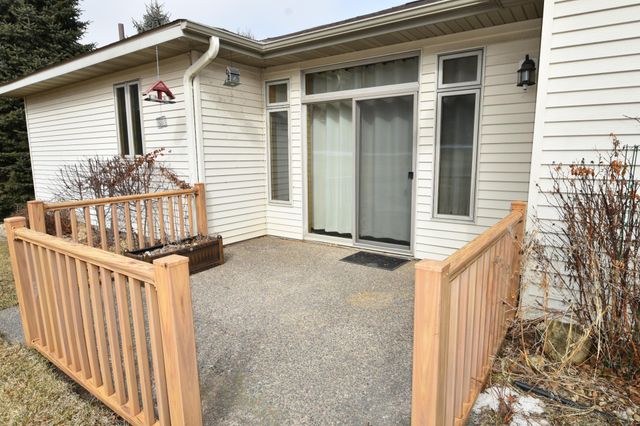 673 Crimson Way, Lake City, MN 55041