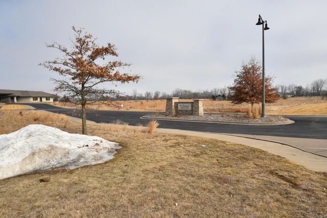 673 Crimson Way, Lake City, MN 55041