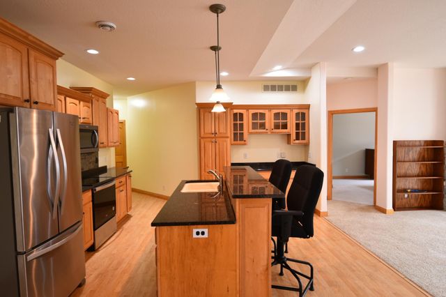 673 Crimson Way, Lake City, MN 55041