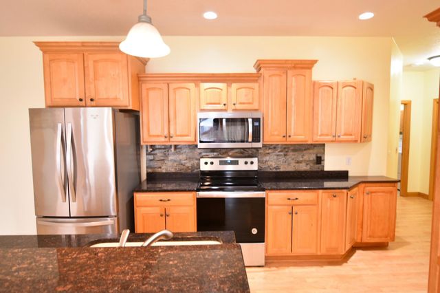 673 Crimson Way, Lake City, MN 55041