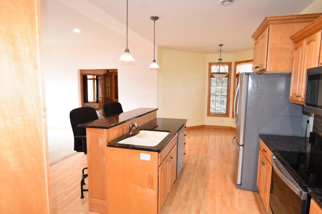 673 Crimson Way, Lake City, MN 55041