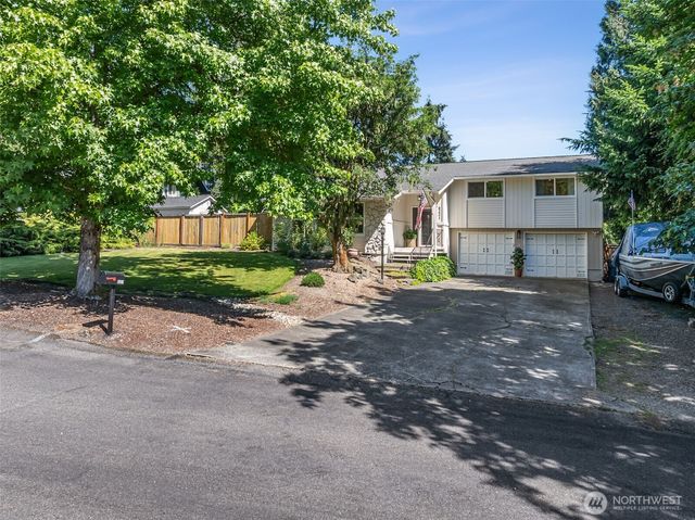6221 81st Street E, Puyallup, WA 98371