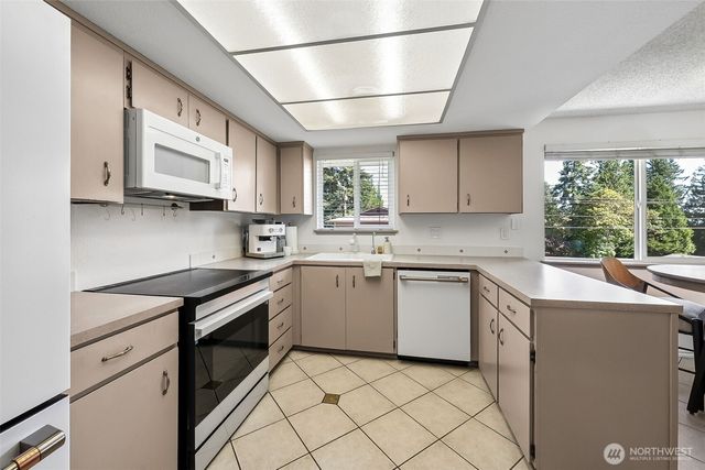 6221 81st Street E, Puyallup, WA 98371