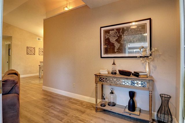 1021 12th Avenue, Kingsburg, CA 93631
