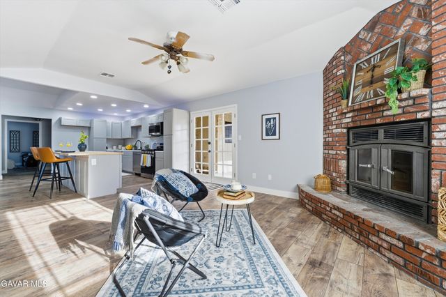 19432 Moon Drive, Tehachapi, CA 93561