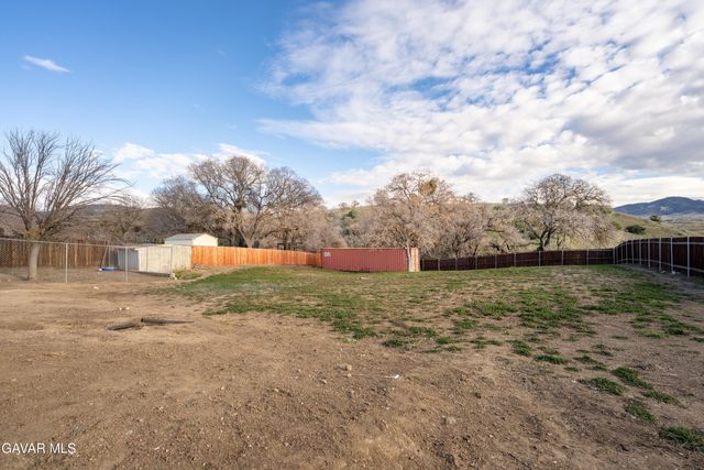19432 Moon Drive, Tehachapi, CA 93561
