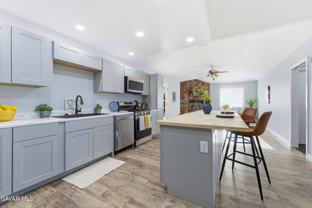 19432 Moon Drive, Tehachapi, CA 93561