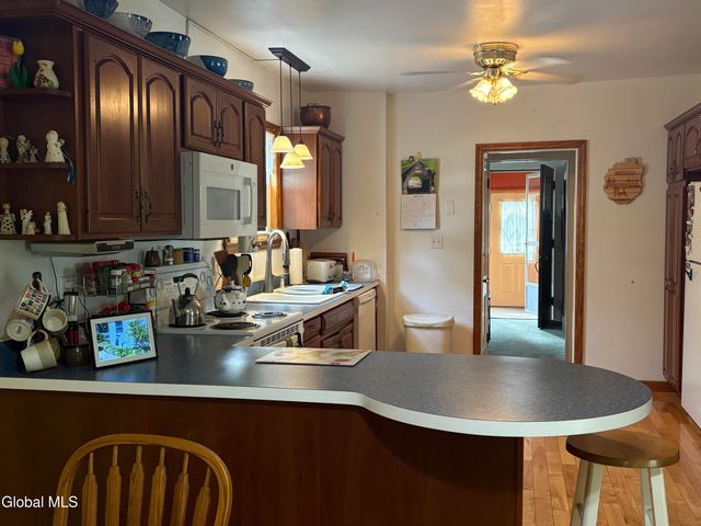 28 Eileen Street, Albany, NY 12203
