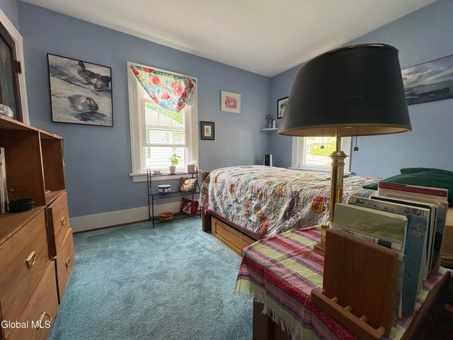 28 Eileen Street, Albany, NY 12203
