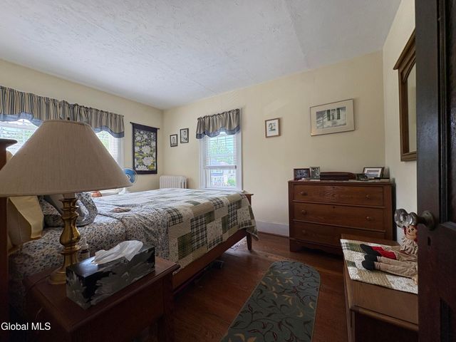 28 Eileen Street, Albany, NY 12203