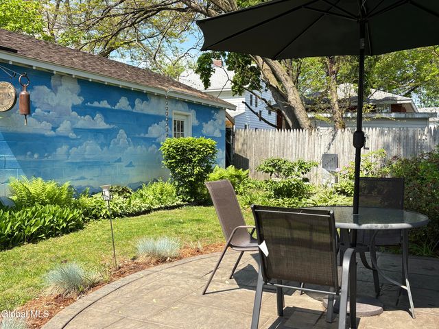 28 Eileen Street, Albany, NY 12203