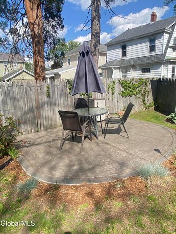 28 Eileen Street, Albany, NY 12203