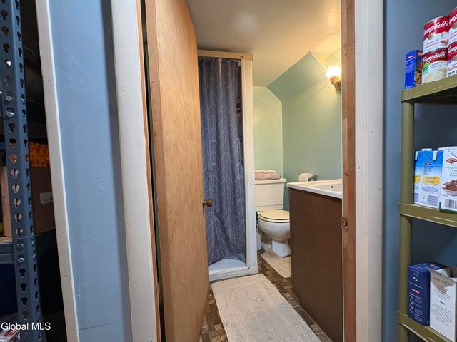 28 Eileen Street, Albany, NY 12203