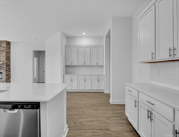 619 Riley Lane, Maumelle, AR 72113