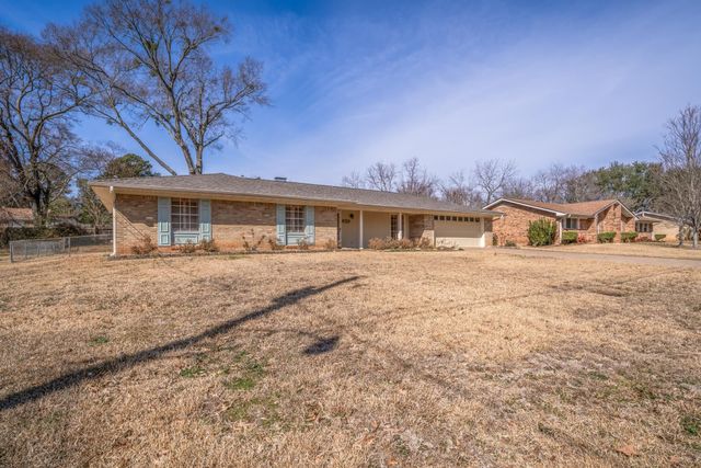 1805 Laney, Longview, TX 75605