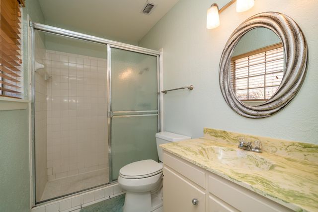 1805 Laney, Longview, TX 75605