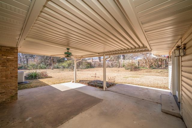 1805 Laney, Longview, TX 75605