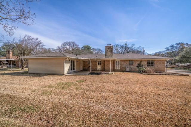 1805 Laney, Longview, TX 75605