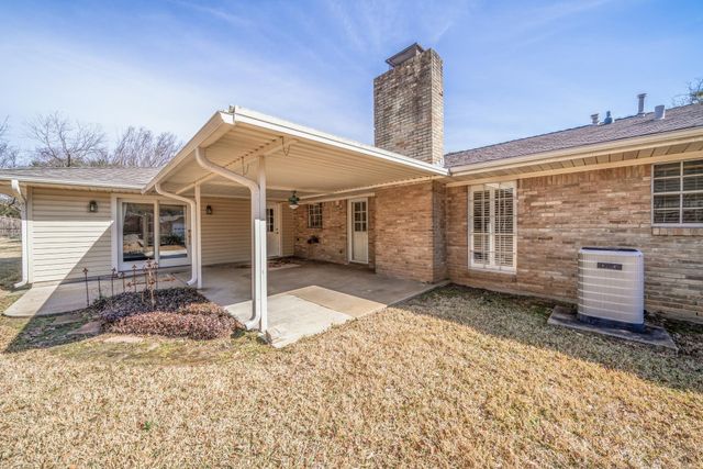 1805 Laney, Longview, TX 75605