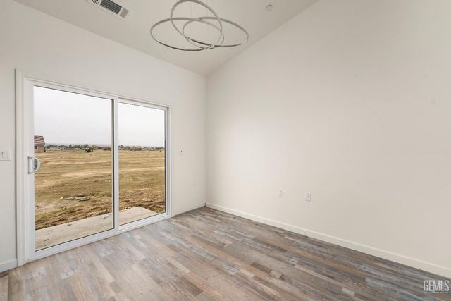 28102 Valley West Road, Taft, CA 93268