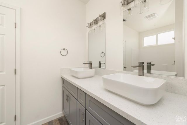 28102 Valley West Road, Taft, CA 93268