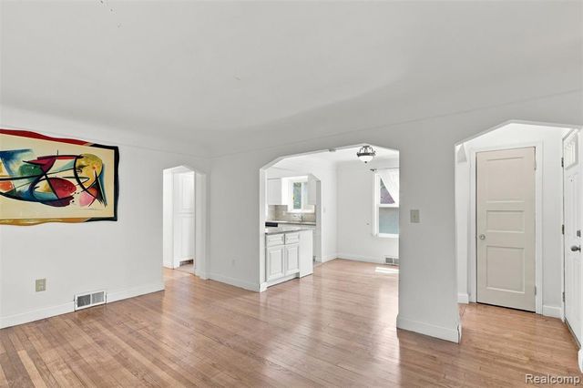 12000 Faust Avenue, Detroit, MI 48228