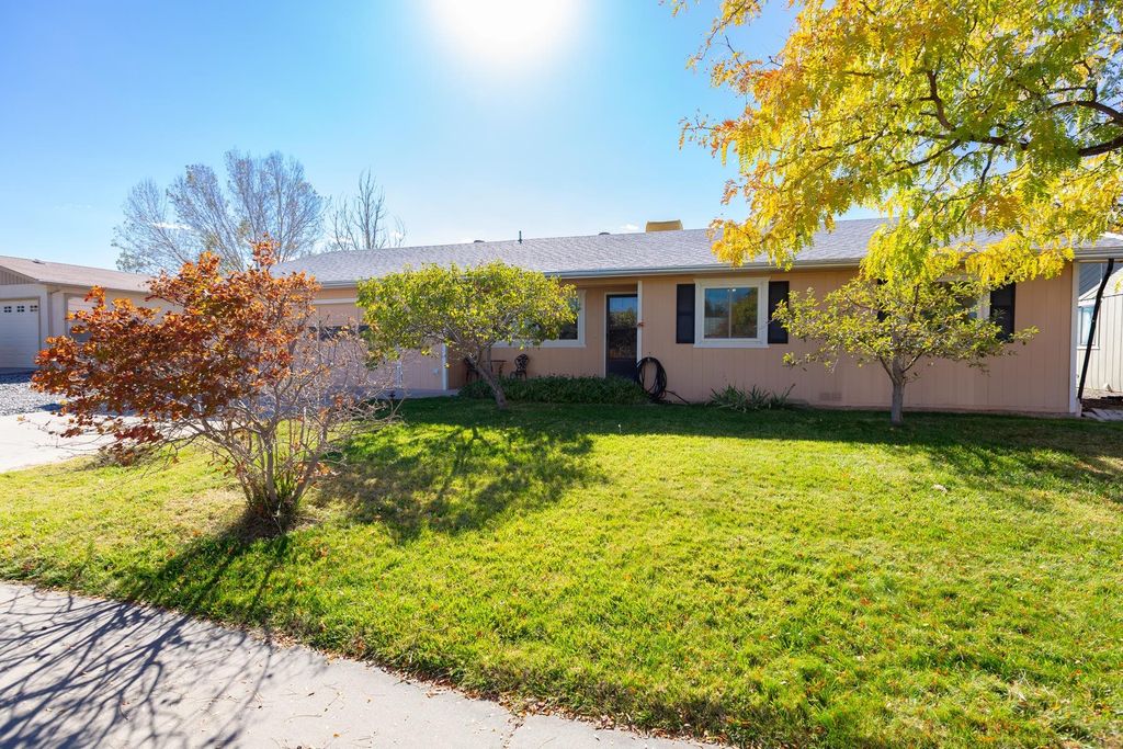 2525 Pheasant Run Circle, Grand Junction, CO 81506