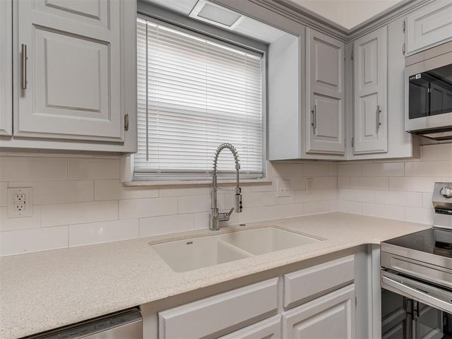1305 Apollo Road, Edmond, OK 73003