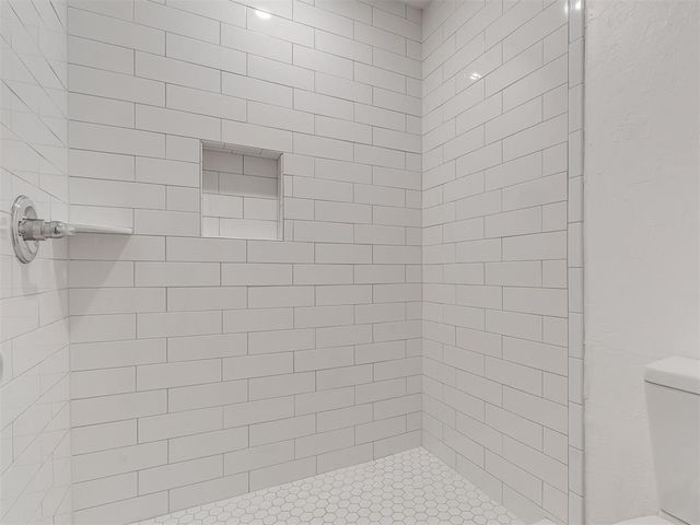 1305 Apollo Road, Edmond, OK 73003