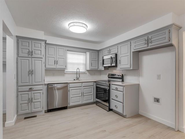 1305 Apollo Road, Edmond, OK 73003