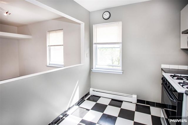 1130 Valley Road 2B, Wayne, NJ 07470