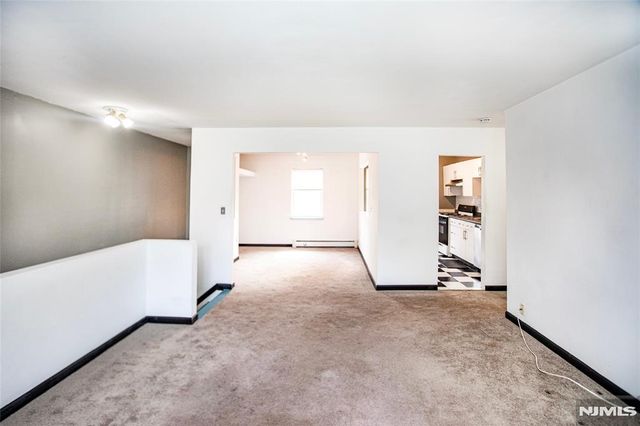 1130 Valley Road 2B, Wayne, NJ 07470